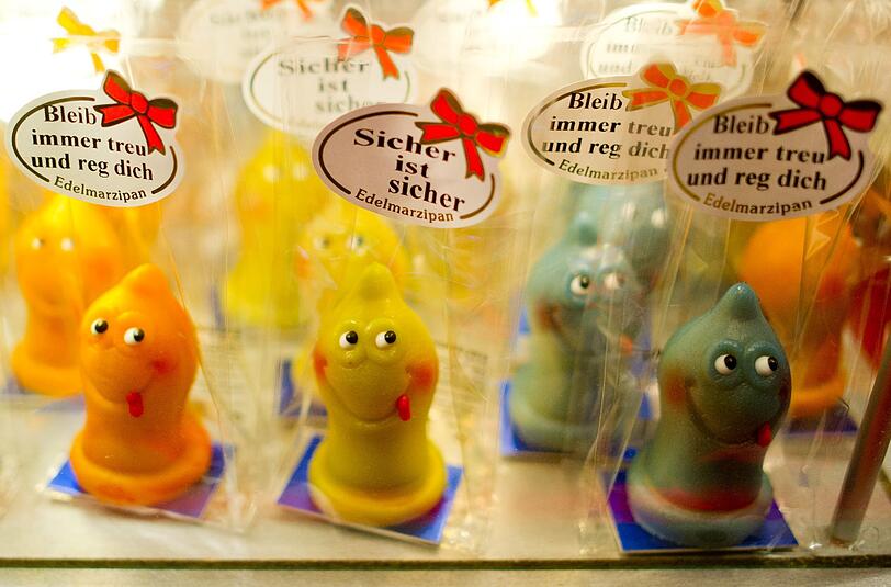Seit dem 20. November ist "Santa Pauli" wieder geöffnet. Ein Streifzug durch den erotischen Weihnachtsmarkt.