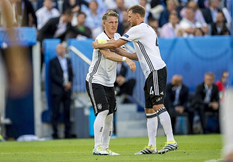 Wer wird künftig im DFB-Team die Kapitänsbinde tragen?