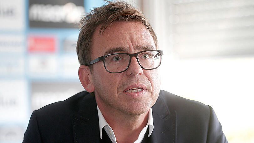 Hofft auf einen Löwen-Erfolg, warnt aber vor dem Gegner: Geschäftsführer Markus Rejek. Hofft auf einen Löwen-Erfolg, warnt aber vor dem Gegner: Geschäftsführer Markus Rejek.