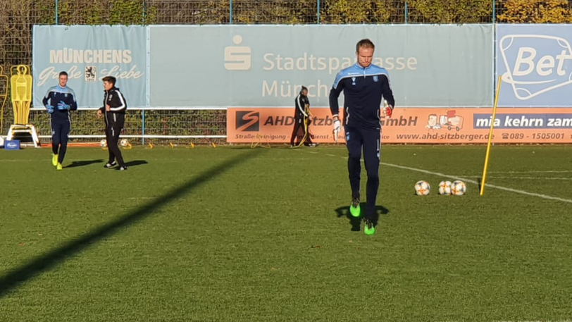 Torhüter Hendrik Bonmann (rechts) beim Löwen-Training