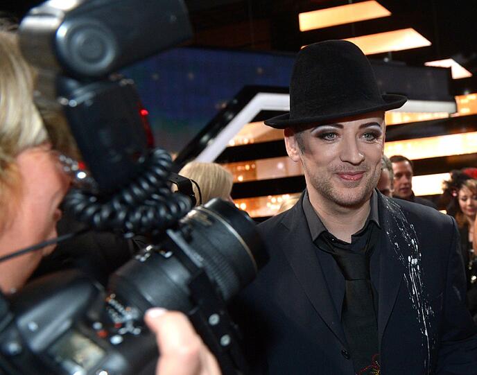 Auch der britische Sänger Boy George lief über den roten Teppich in Berlin.