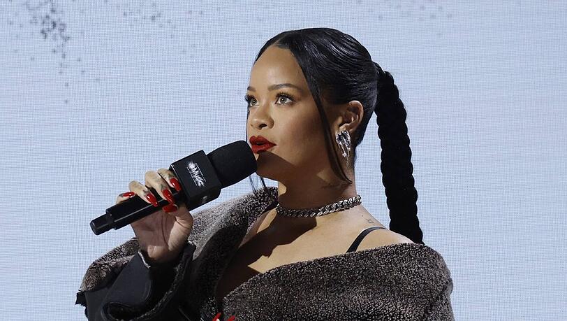 Rihanna scheint mit ihrem Bühnen-Comeback noch warten zu wollen.
