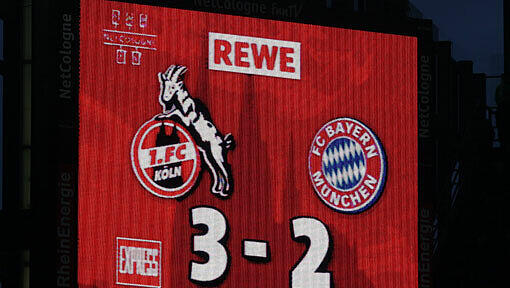 Verdrehte Fußballwelt in Köln: Bayern gab eine 0:2-Führung aus der Hand.