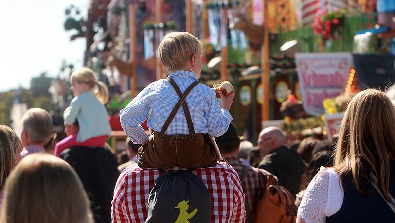Auch für kleine Oktoberfestbesucher ist viel geboten auf der Theresienwiese.
