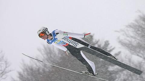 Domen Prevc sorgte mit einem kuriosen Skiverlust f&uuml;r Aufsehen.