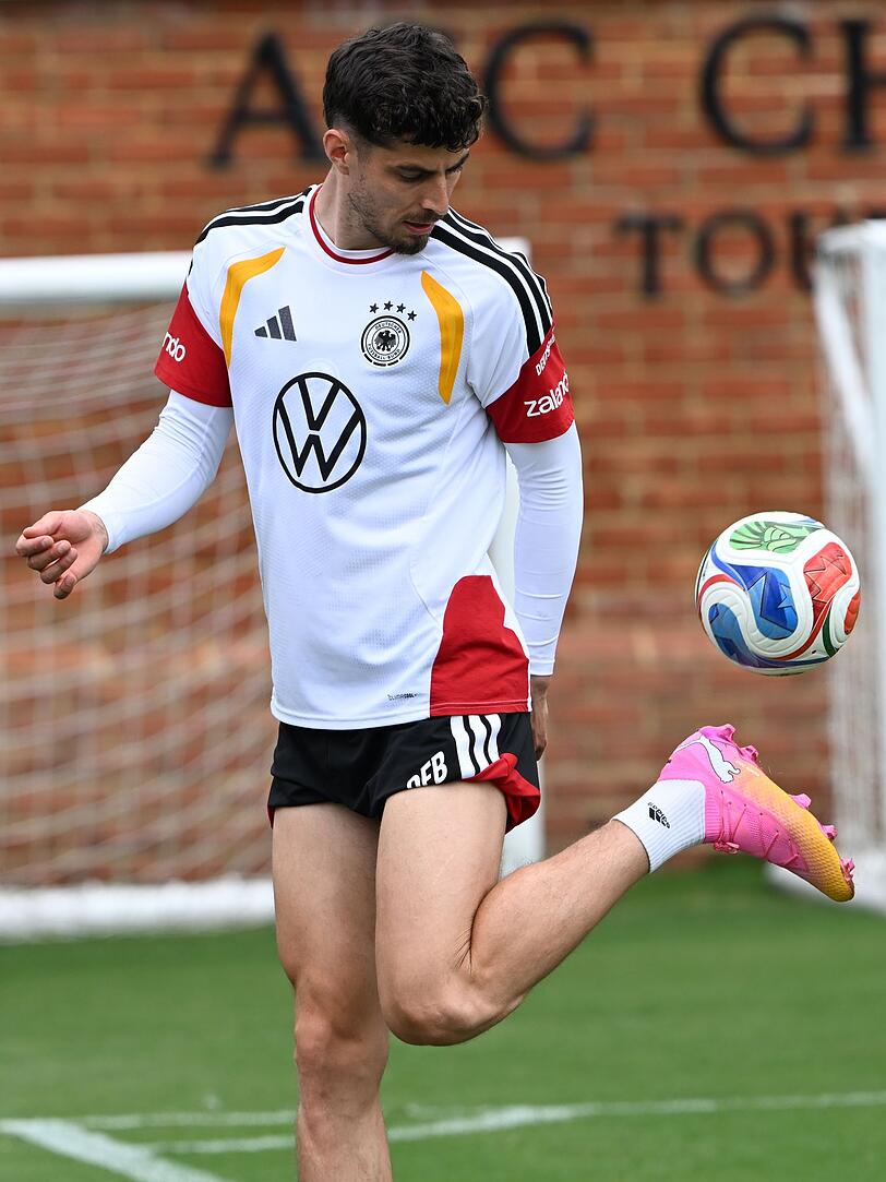 "Ein begnadeter Fu&szlig;baller", sagt Rudi V&ouml;ller &uuml;ber Kai Havertz.