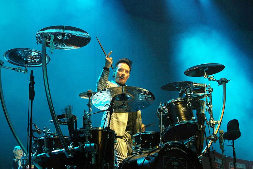 Bela B. verteilt gerne Drumstick-Stöckchen - auch in der Olympiahalle.