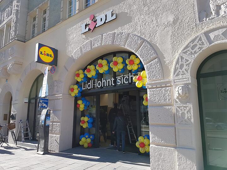In die alte McDonald's-Filiale am Isartor ist ein Lidl gezogen - der kleinste Deutschlands.