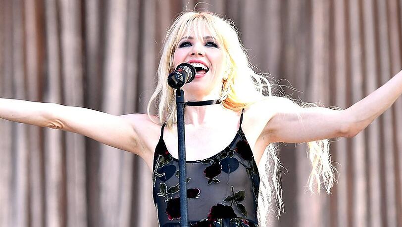 Sängerin Carly Rae Jepsen ist schwanger. Sängerin Carly Rae Jepsen ist schwanger.