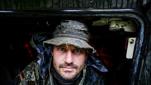 Zugf&uuml;hrer Philip im Sch&uuml;tzenpanzer Puma.