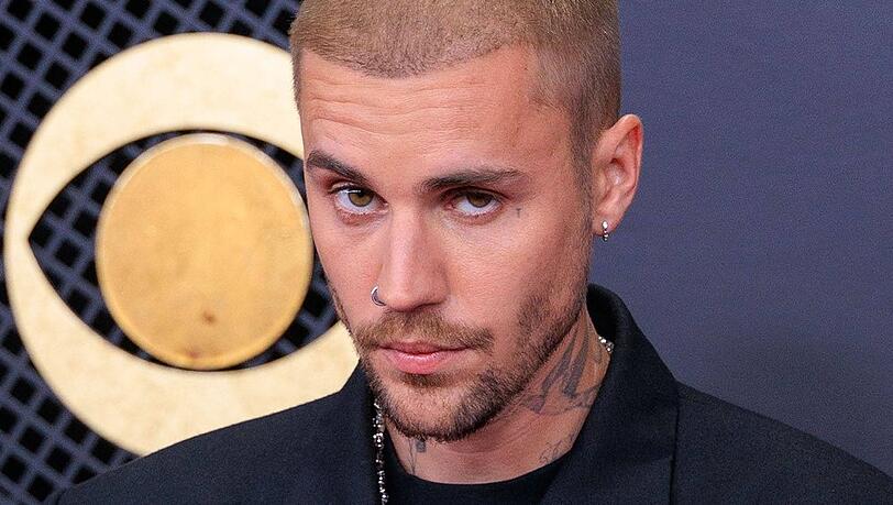 Justin Bieber ist einer der Stars, die bei der Halbzeitshow im Finale der Fußball-WM auftreten. Justin Bieber ist einer der Stars, die bei der Halbzeitshow im Finale der Fußball-WM auftreten.