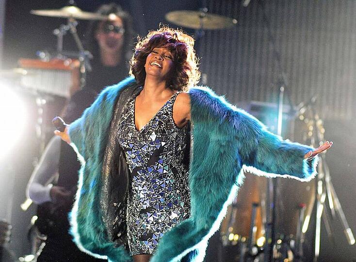 Genau wie die mittlerweile verstorbene Diva Whitney Houston.
