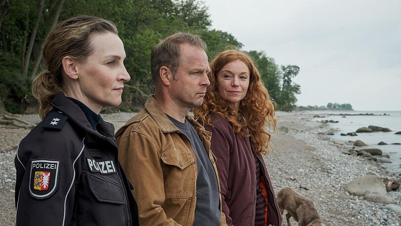 "Nord bei Nordwest: Das dritte Grab": Hannah Wagner (Jana Klinge), Hauke Jacobs (Hinnerk Schönemann) und Jule Christiansen (Marleen Lohse). "Nord bei Nordwest: Das dritte Grab": Hannah Wagner (Jana Klinge), Hauke Jacobs (Hinnerk Schönemann) und Jule Christiansen (Marleen Lohse).
