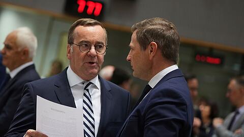 Verteidigungsminister Boris Pistorius (SPD) warf Russlands Präsident Wladimir Putin vor, auf Zeit zu spielen.