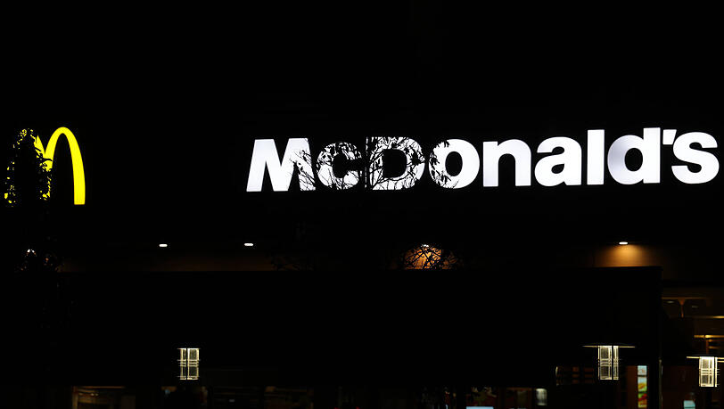 Bei dem Einbruch in der McDonald's-Filiale in Eching entwendeten die Diebe rund 13.000 Euro. (Symbolbild) Bei dem Einbruch in der McDonald's-Filiale in Eching entwendeten die Diebe rund 13.000 Euro. (Symbolbild)