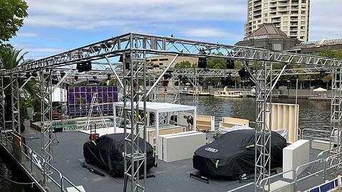 Noch gibt's nicht viel zu sehen auf dem Fan-Hauptquartier von Audi.