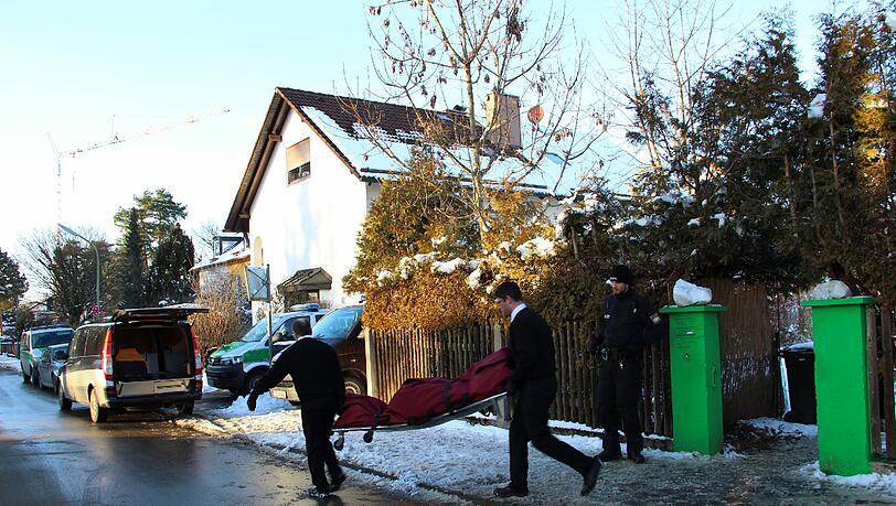 Ermordet und verscharrt: Nach fünf Jahren ist die Leiche des Studenten Alexander H. entdeckt und geborgen worden. Ermordet und verscharrt: Nach fünf Jahren ist die Leiche des Studenten Alexander H. entdeckt und geborgen worden.