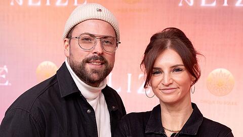 Felix von Jascheroff und Partnerin Alexandra Sophie sind jetzt Mann und Frau.