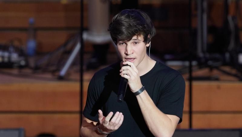 Wincent Weiss hat Polizeigewalt und Rassismus in einem Song verarbeitet. Wincent Weiss hat Polizeigewalt und Rassismus in einem Song verarbeitet.