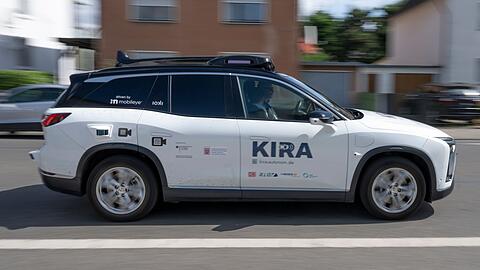 Per App können Fahrgäste Fahrten auf Abruf buchen.