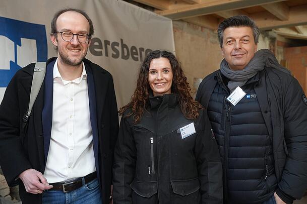 Christoph Kahl, Leiter der Stiftungen der LMU, Projektleiterin Xenia L&ouml;ffler und Ren&eacute; Fabian, Gesch&auml;ftsf&uuml;hrer der Niersberger Group.