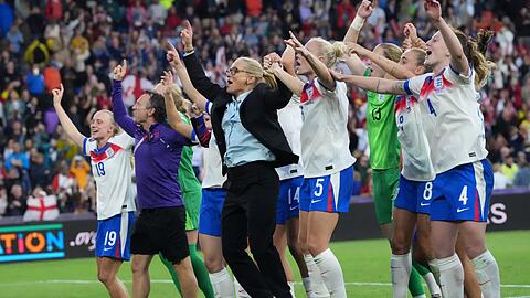 Party pur: Englands Nationalteam feiert den Titel.