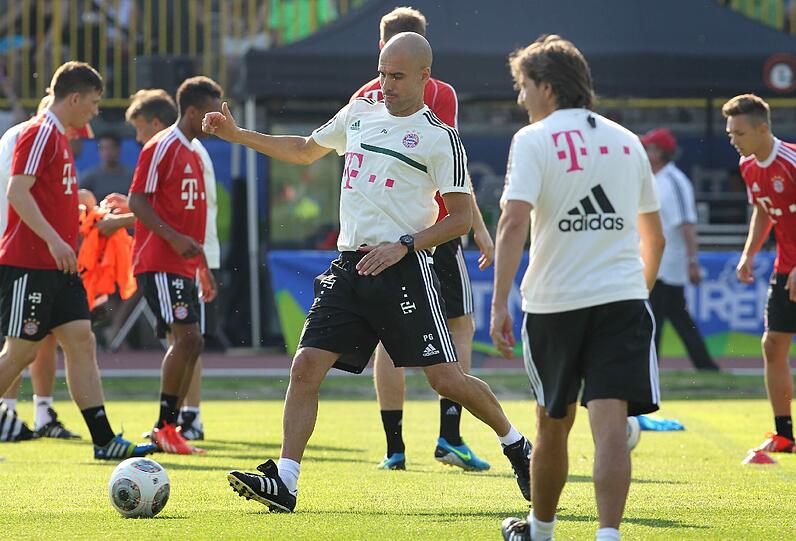Pep GuardiolaDer FC Bayern in Riva am Gardasse: Sehen Sie hier die ersten Bilder aus dem Trainingslager!