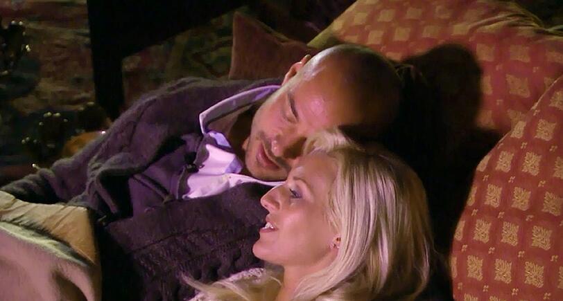 Susi und Christian genießen am Abend in Jordanien die Zweisamkeit, bevor es wieder nach Hause geht.