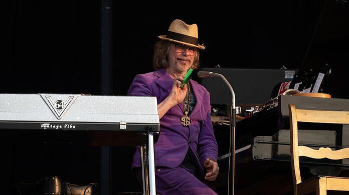 Helge Schneider bei einem Auftritt in Wiesbaden. (Archivbild)