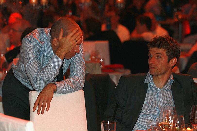 Bittere Niederlage für die Bayern: Beim Bankett war die Stimmung auf dem Boden. Die Bilder