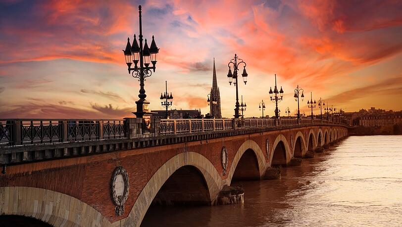 Bordeaux ist eines der Traumziele von Weinliebhabern. Bordeaux ist eines der Traumziele von Weinliebhabern.