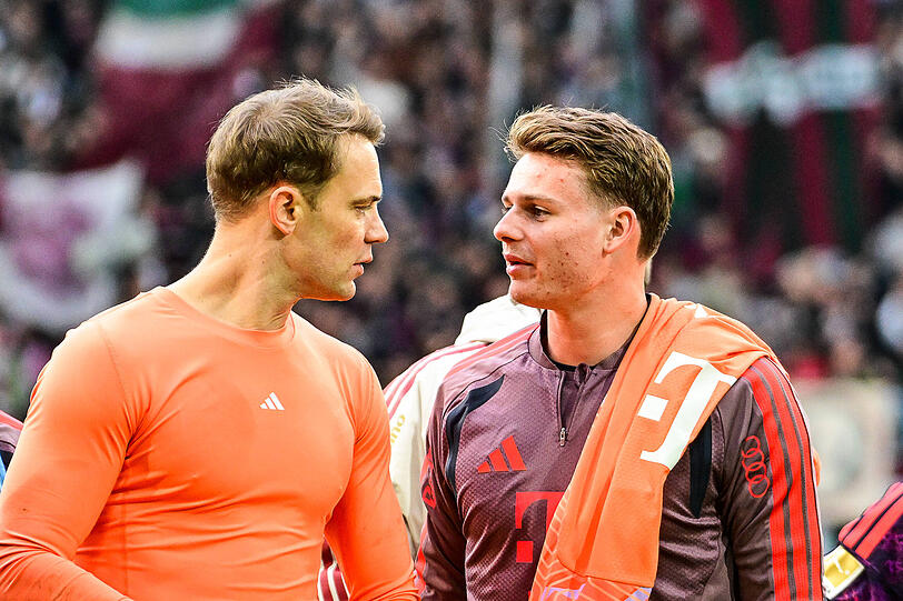 Wer steht gegen Arsenal im Tor? Manuel Neuer (l.) und Urbig. Wer steht gegen Arsenal im Tor? Manuel Neuer (l.) und Urbig.