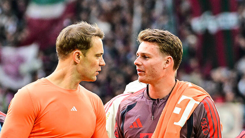 Wer steht gegen Arsenal im Tor? Manuel Neuer (l.) und Urbig. Wer steht gegen Arsenal im Tor? Manuel Neuer (l.) und Urbig.