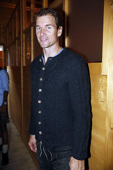 Jens Lehmann auf dem Weg ins Schützenzelt