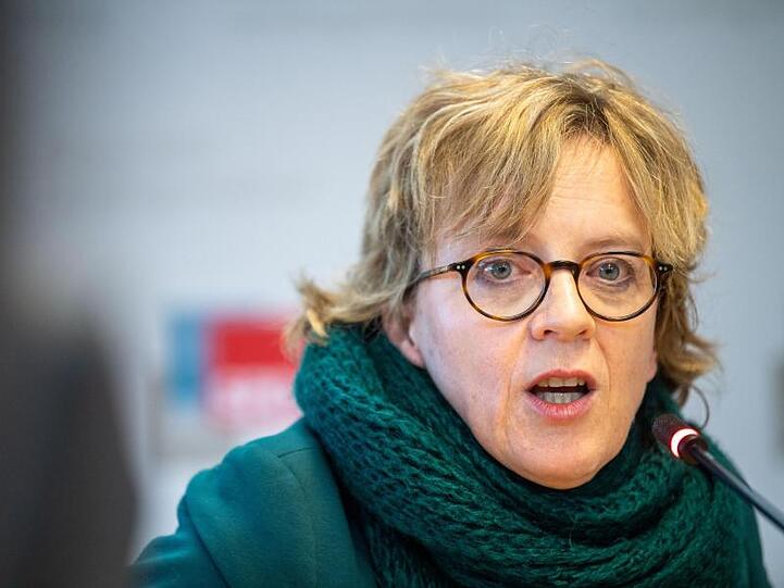 Natascha Kohnen, Landeschefin der Bayern-SPD, spricht bei einer Pressekonferenz. Foto: Lino Mirgeler/dpa/Archivbild