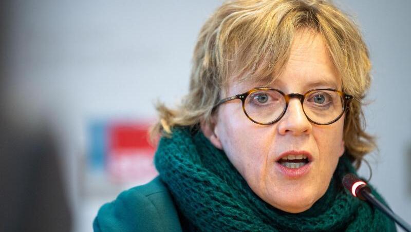 Natascha Kohnen, Landeschefin der Bayern-SPD, spricht bei einer Pressekonferenz. Foto: Lino Mirgeler/dpa/Archivbild Natascha Kohnen, Landeschefin der Bayern-SPD, spricht bei einer Pressekonferenz. Foto: Lino Mirgeler/dpa/Archivbild
