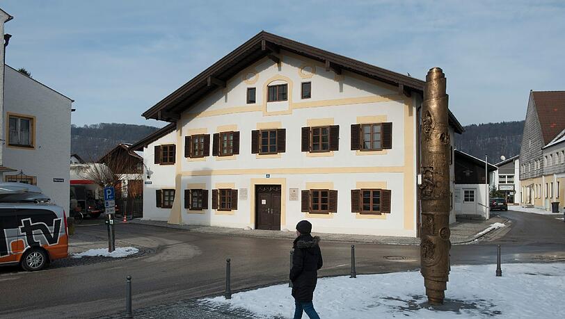 Ab Ostermontag ist das Papsthaus in Marktl am Inn wieder geöffnet. Die Multimediaschau der Ausstellung wird überarbeitet. Ab Ostermontag ist das Papsthaus in Marktl am Inn wieder geöffnet. Die Multimediaschau der Ausstellung wird überarbeitet.