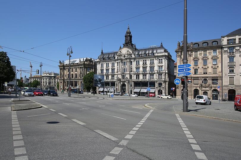 Blick zum Stachus: Schaut schon großstädtisch aus, oder?