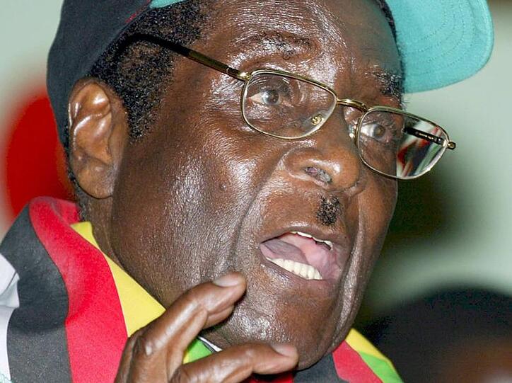 Der 84 Jahre alte Robert Mugabe will sich als Präsident von Simbabwe bestätigen lassen.