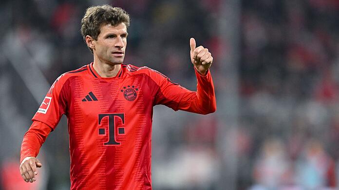 Sportvorstand Max Eberl sieht die Bayern im Klassiker als klaren Favoriten. Und was sagt Thomas Müller?