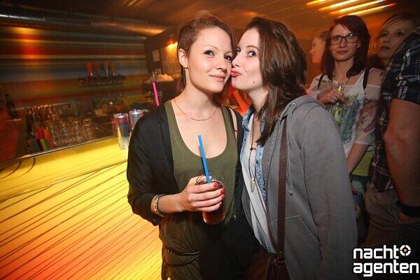"Gute Laune Hoch 10" war am Samstag das Motto im Ampere. Mehr Bilder finden Sie unter: www.nachtagenten.de