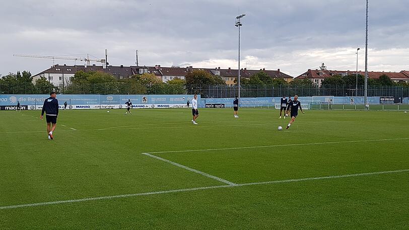 Auf Giesings Höhen beim TSV 1860: Hoffenheims Coach Julian Nagelsmann trainierte mit seiner Mannschaft bei den Löwen.