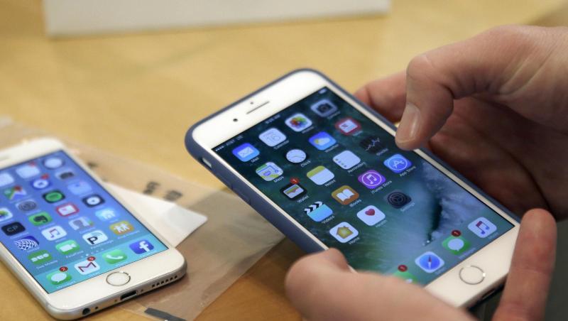 Apple klagte gegen Qualcomm mit dem Vorwurf, der Chipkonzern verlange zu hohe Gebühren für die Nutzung seiner Patente. Apple klagte gegen Qualcomm mit dem Vorwurf, der Chipkonzern verlange zu hohe Gebühren für die Nutzung seiner Patente.