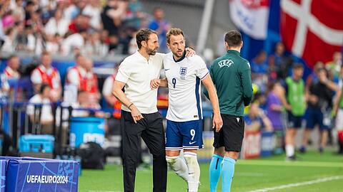 Es läuft alles andere als rund bei den "Three Lions": Englands Trainer Gareth Southgate (l.) mit seinem Kapitän Harry Kane.