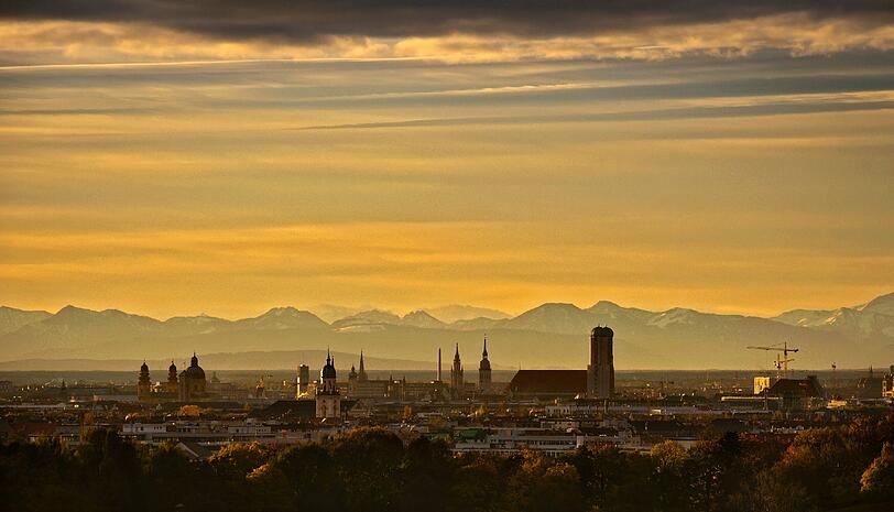 Wunderschöne Aufnahmen vom herbstlichen München - Klicken und genießen!