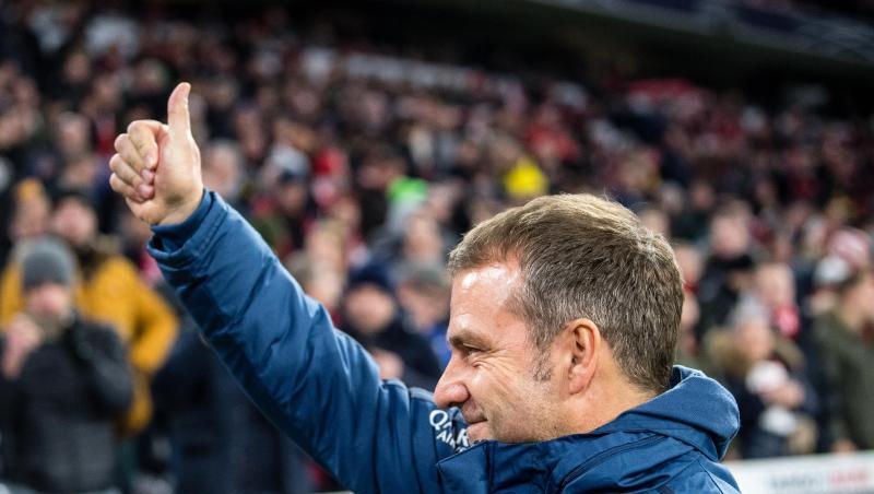Ordnet den knappen Sieg über 1899 Hoffenheim als Weckruf für das kommende Punktspiel ein: Trainer Hansi Flick vom FC Bayern München. Ordnet den knappen Sieg über 1899 Hoffenheim als Weckruf für das kommende Punktspiel ein: Trainer Hansi Flick vom FC Bayern München.