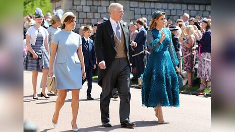 Prinz Andrew mit seinen Töchtern Prinzessin Beatrice (re.) und Prinzessin Eugenie.