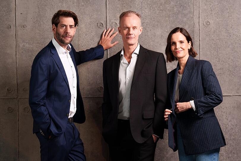 "Die Anstalt" im ZDF wird 100 Folgen alt. Claus von Wagner (links) und Max Uthoff waren vom Beginn im Jahr 2014 an dabei. 2024 kam als dritte feste Kraft der Polit-Satire-Show Maike Kühl dazu. "Die Anstalt" im ZDF wird 100 Folgen alt. Claus von Wagner (links) und Max Uthoff waren vom Beginn im Jahr 2014 an dabei. 2024 kam als dritte feste Kraft der Polit-Satire-Show Maike Kühl dazu.