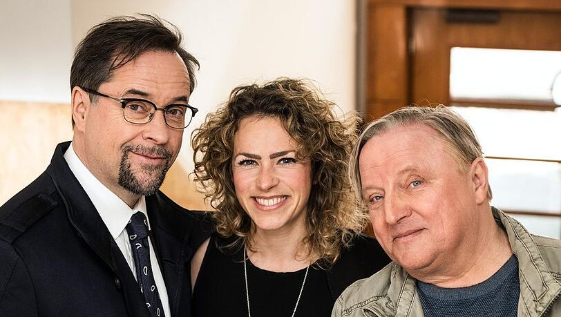 Drehstart für den neuen "Tatort" aus Münster, "Recht, wem Recht gebührt". V.l.n.r.: Jan Josef Liefers (Rolle Prof. Karl Friedrich Boerne), Janis Rebecca Rattenni (Regie), Axel Prahl (Rolle Frank Thiel).