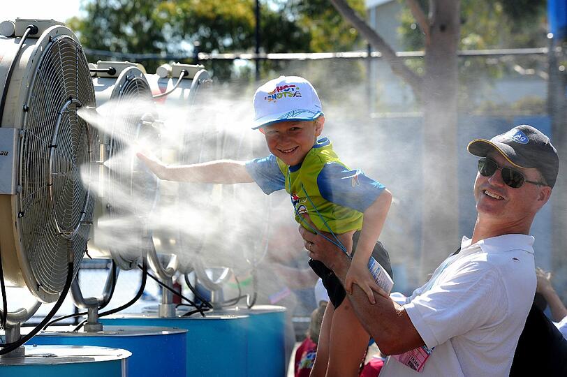 Extreme Hitze bei den Australien Open. Die Bilder!